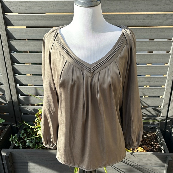 DIANE VON FURSTENBERG Cahil Silk Blouse Size 2 - Picture 2 of 10